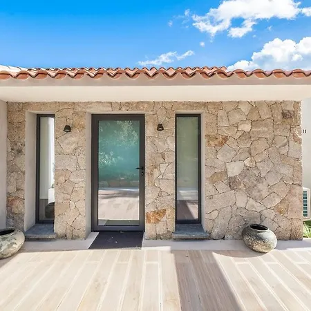Bianca 350m2, 5 Suites, Sea View Pool Βίλα