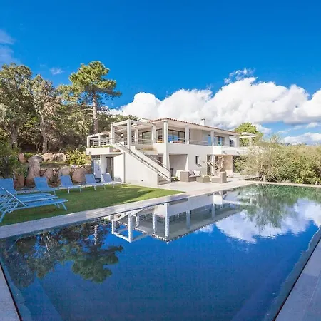 Bianca 350m2, 5 Suites, Sea View Pool *