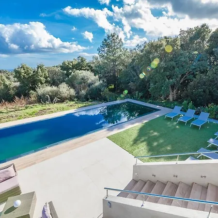 Bianca 350m2, 5 Suites, Sea View Pool *