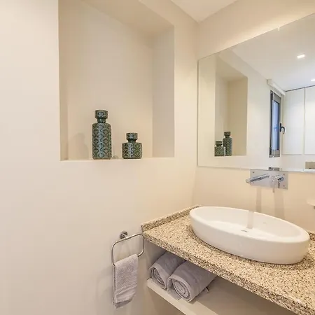 Βίλα Bianca 350m2, 5 Suites, Sea View Pool *